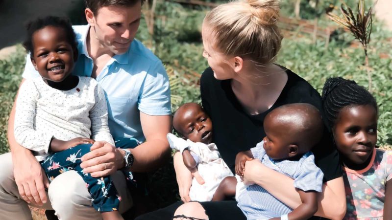 Amy lascia tutto e apre un ospedale in Kenia 