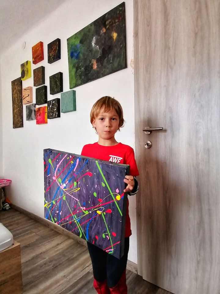 opere d'arte del figlio con autismo 1