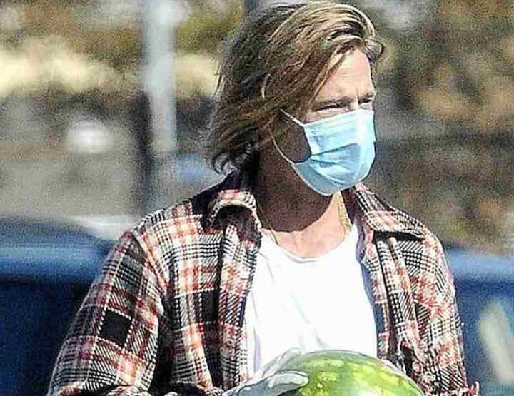 Brad Pitt fa il volontario frutta e verdura