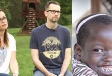 Photo of Coppia adotta una bimba africana credendola povera e trascurata, poi scopre che aveva una famiglia