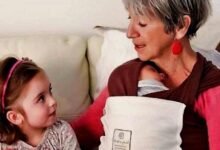Photo of “Casa mia non è un asilo nido”: una nonna chiede a sua figlia di essere pagata mensilmente per prendersi cura del nipote