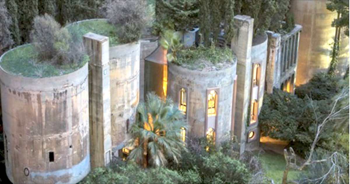 Un architetto trasforma una vecchia fabbrica di cemento nella sua casa