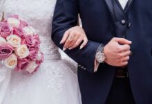 Photo of Non accompagna la figlia all’altare per partecipare al matrimonio della figliastra: un padre finisce sotto una pioggia di critiche e accuse