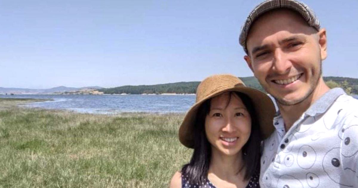 Un biologo e la moglie ingegnere lasciano Singapore