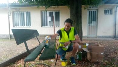 Photo of Un artigiano riceve il reddito di cittadinanza ma svolge piccoli lavori per il suo paese: “L’assegno mi arriverebbe lo stesso, ma preferisco darmi da fare”