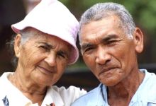 Photo of Sono marito e moglie da 91 anni, ma dichiarano di amarsi ancora come il primo giorno: “Il segreto del nostro amore intramontabile è l’umorismo”